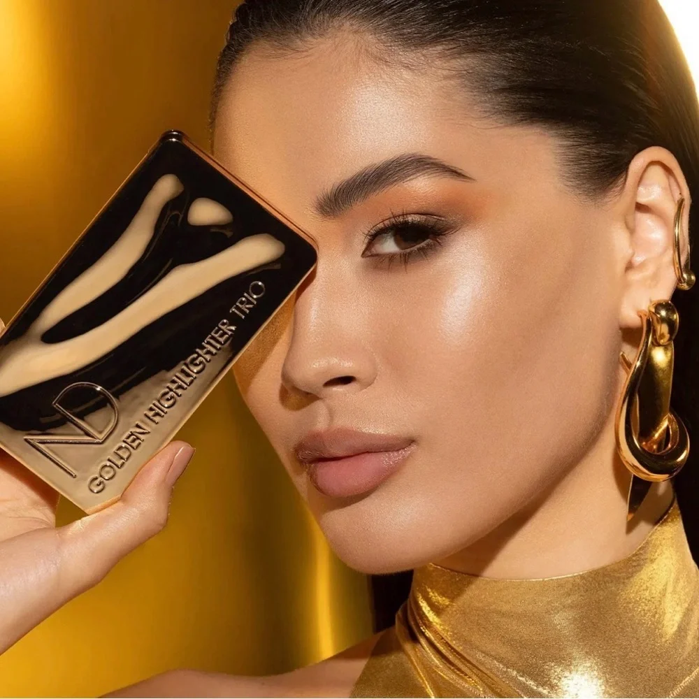 Natasha Denona extreme lips over